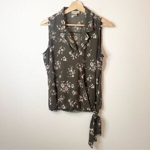 Loft sleeveless blouse brown with floral print medium